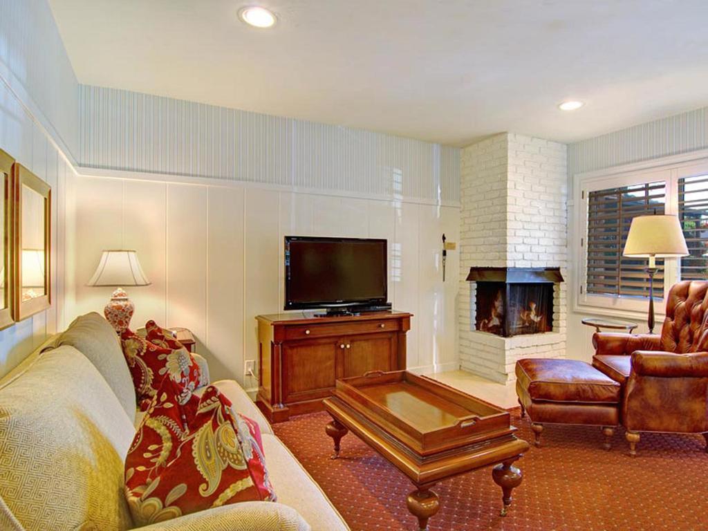 Wayside Inn Carmel-by-the-Sea Exterior photo