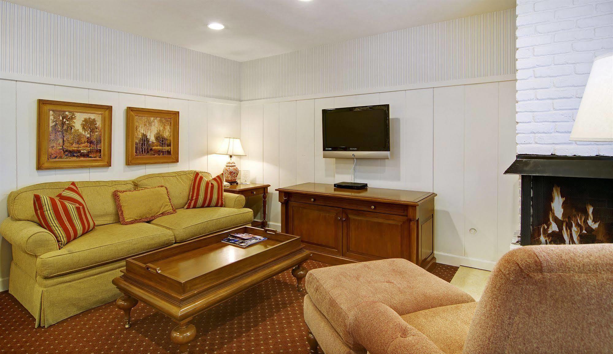 Wayside Inn Carmel-by-the-Sea Exterior photo